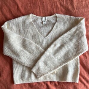 Cozy H&M Cream V-Neck Sweater